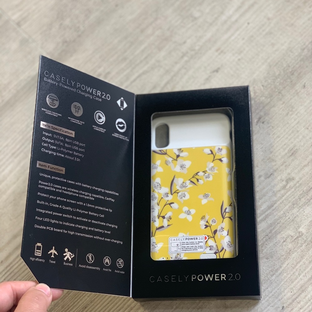 IPhone X Battery Powered Charging Case